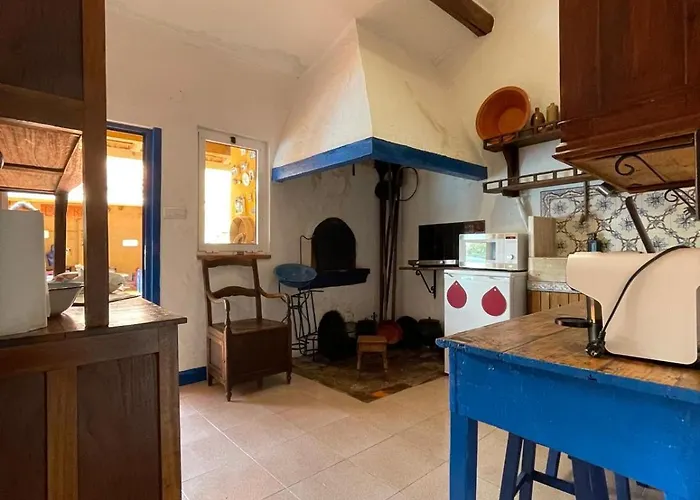 Nyaraló O Cantinho Local